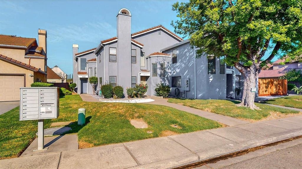 6 bedroom multi-family for sale at 3661 LA Mancha Pl Turlock 95382 - $999,999