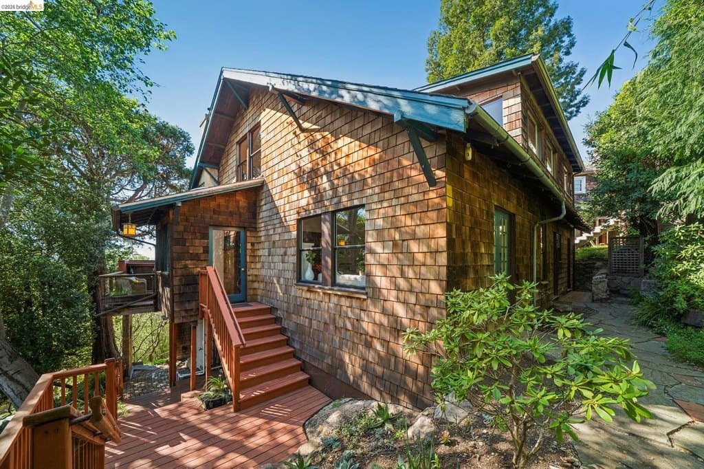 4 bedroom house for sale at 813 San Diego Rd Berkeley - $1,850,000