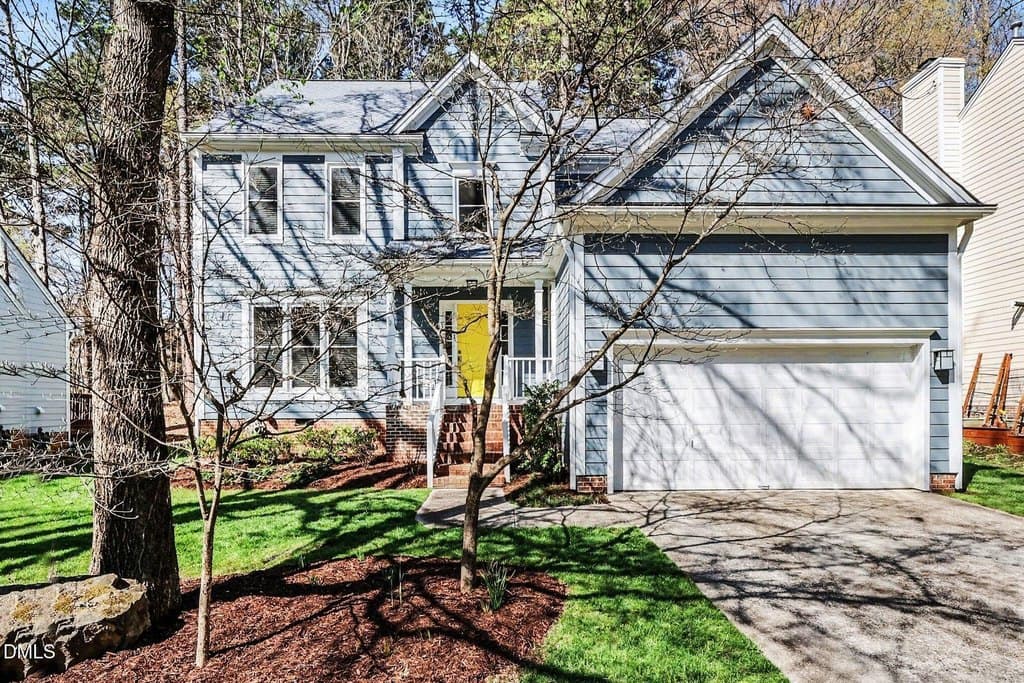 4 bedroom house for sale at 102 Woodshire Ln Chapel Hill - $750,000