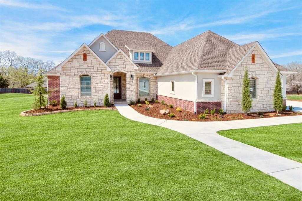 4 bedroom house for sale at 2915 Ridgecrest Dr Purcell 73080 - $583,000