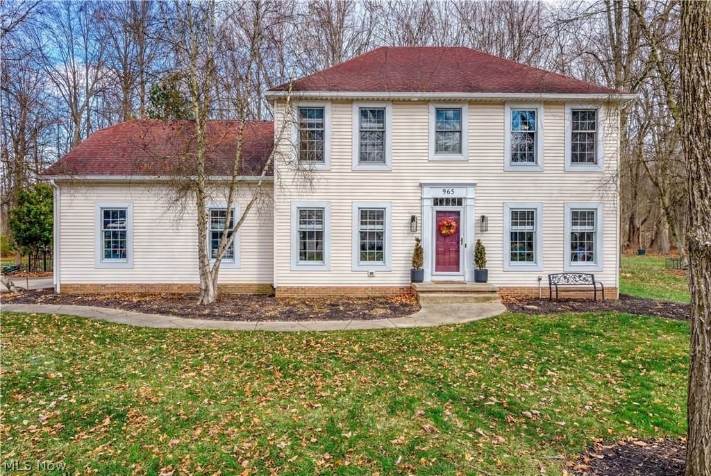 5 bedroom house for sale at 965 Silverberry Ln Hudson 44236 - $550,000