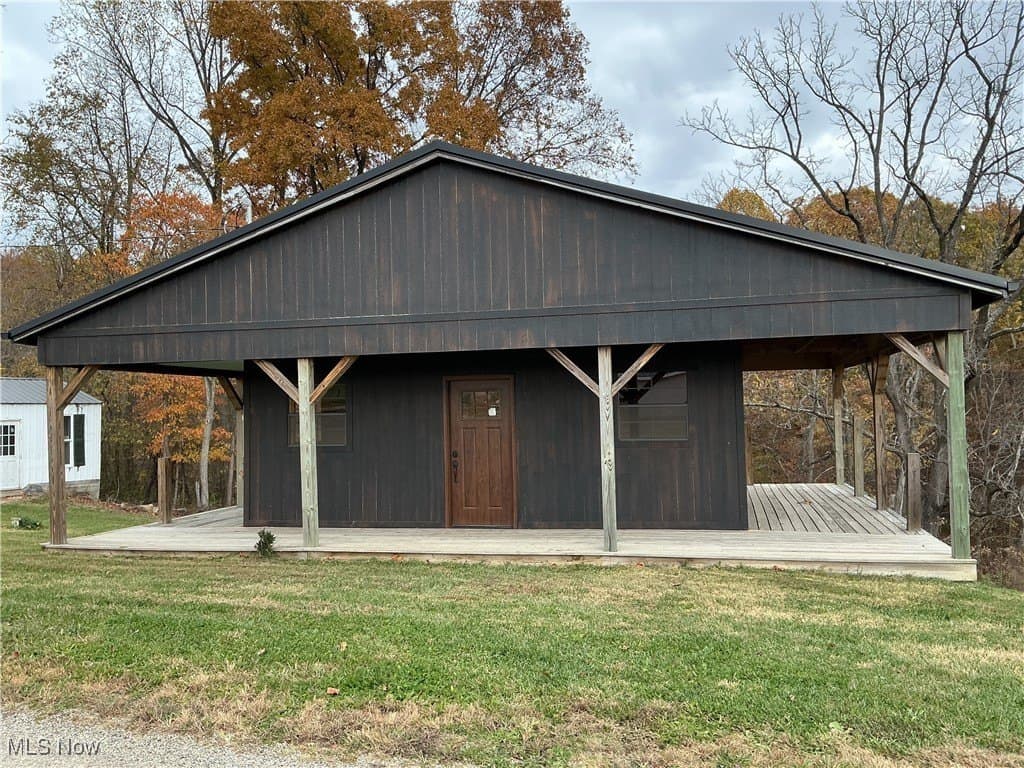 1 bedroom house for sale at 10550 Symmes Creek Rd Adamsville - $112,000