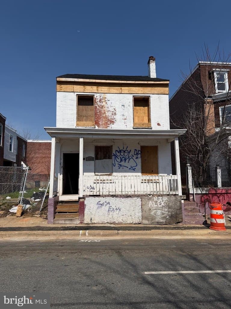 4 bedroom house for sale at 1409 and 1409 1/2 W 2nd St Wilmington 19805 - $80,000