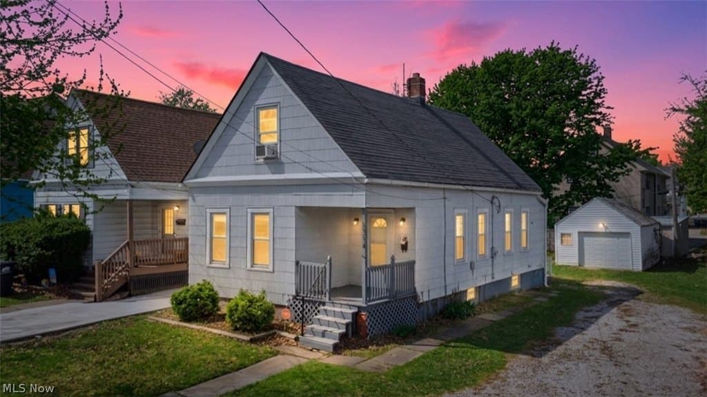 3 bedroom house for sale at 1314 Cove Ave Lakewood 44107 - $229,900
