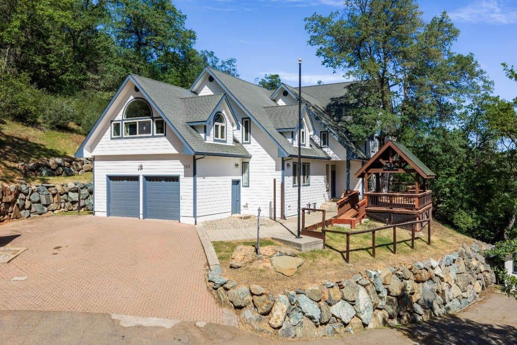 5 bedroom house for sale at 2213 Old Toll Rd Placerville 95667 - $899,000