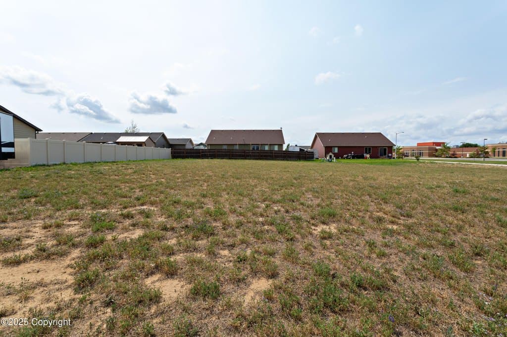 land for sale at 1113 Estes Ln Gillette 82716 - $59,500