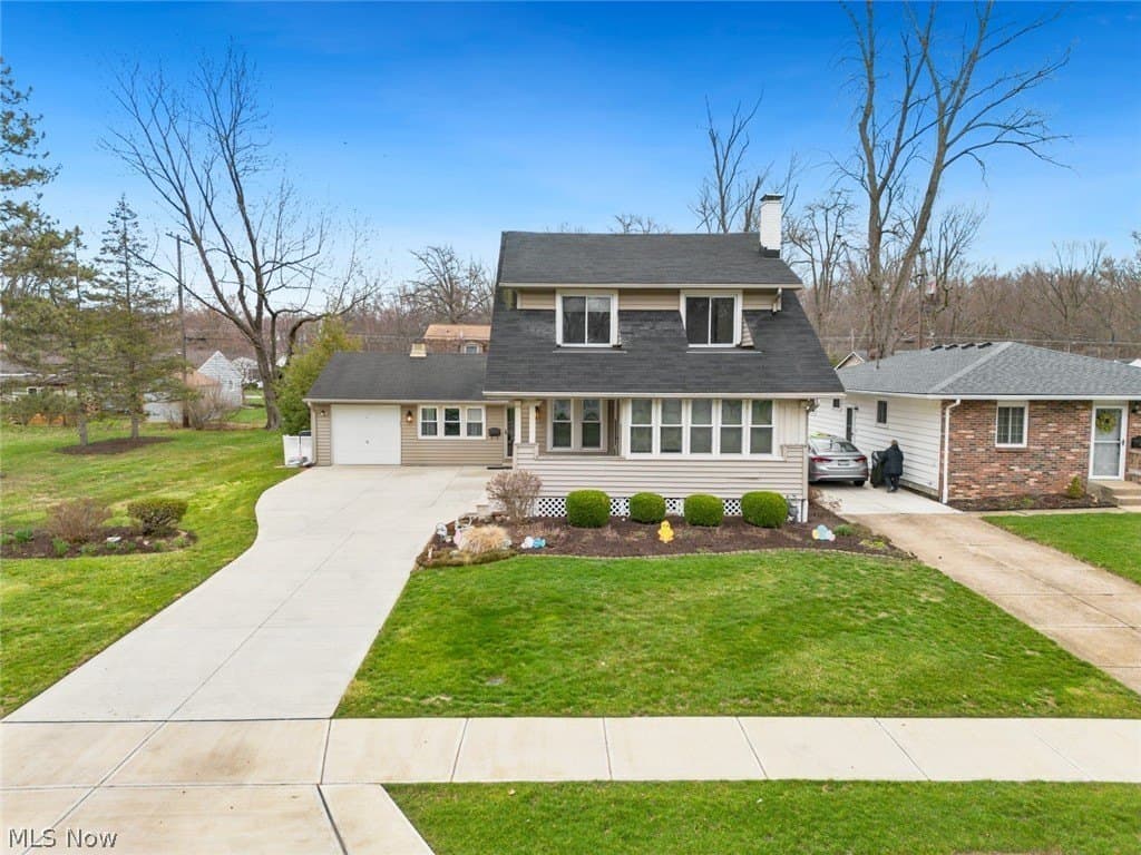 3 bedroom house for sale at 133 Belmar Blvd Avon Lake 44012 - $299,000