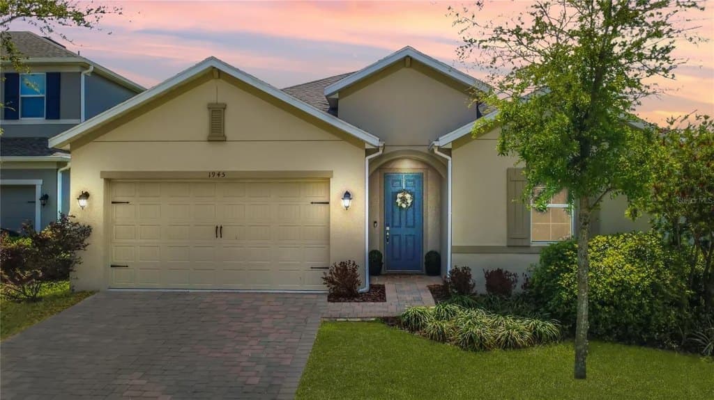 4 bedroom house for sale at 1945 Ibis Bay Ct Ocoee 34761 - $485,000