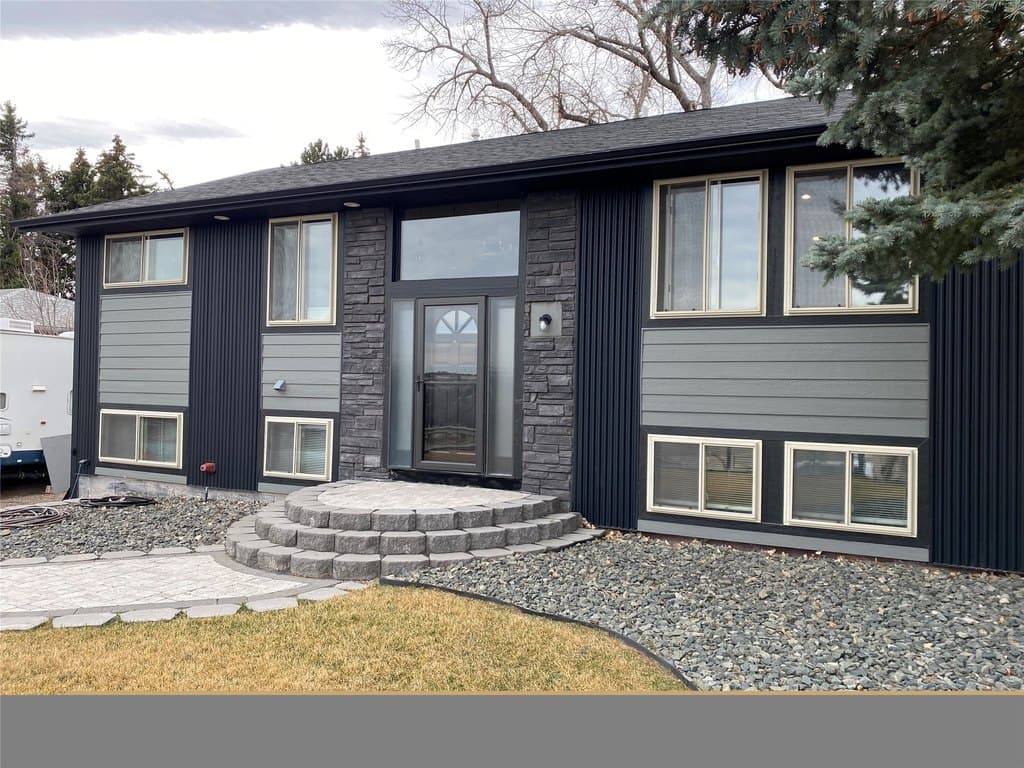 3 bedroom house for sale at 1908 Sun River Rd Great Falls 59404 - $439,000
