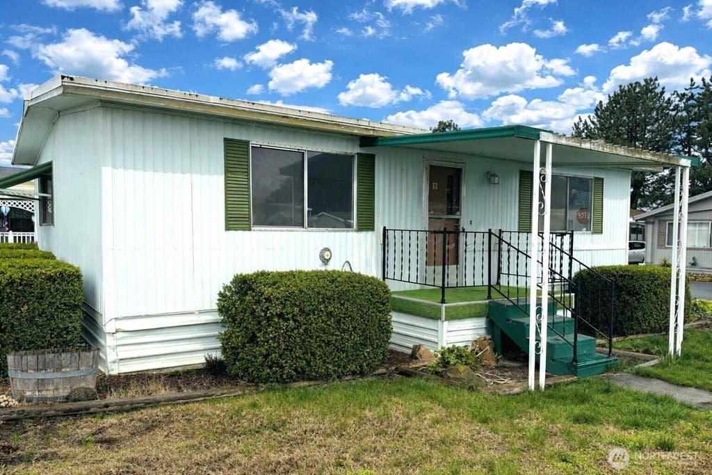 2 bedroom mobile home for sale at 63 Onyx St Walla Walla 99362 - $55,000