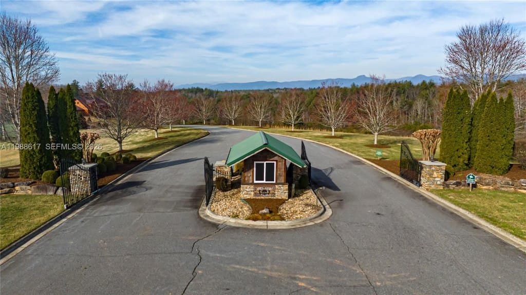 land for sale at 2050 Robert Dr Morganton 28655 - $160,000