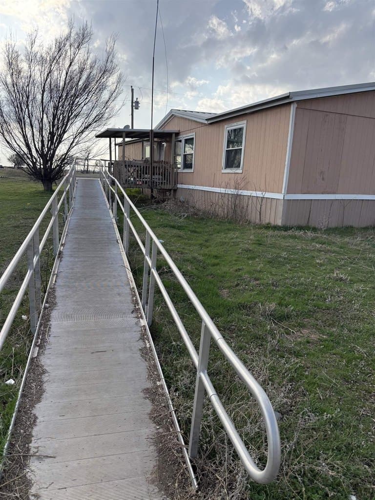 3 bedroom mobile home for sale at 273145 Central Acres Rd Central High - $172,500