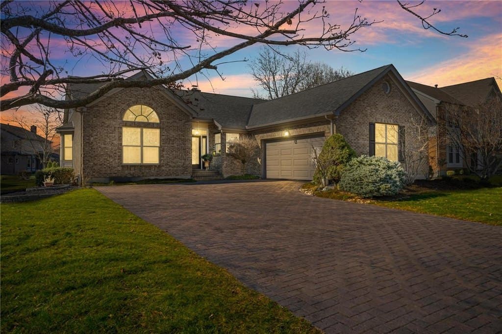 4 bedroom house for sale at 8781 Rupp Farm Dr Beckett Ridge - $588,000