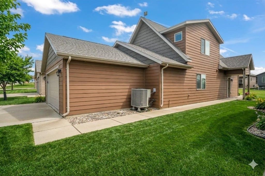 3 bedroom house for sale at 290 240th Ave Unit 154 Arnolds Park - $485,000