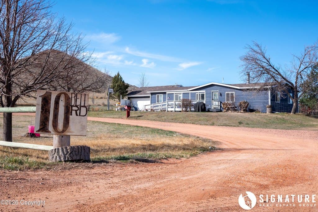 4 bedroom mobile home for sale at 10 Bell Rd Gillette 82718 - $445,000