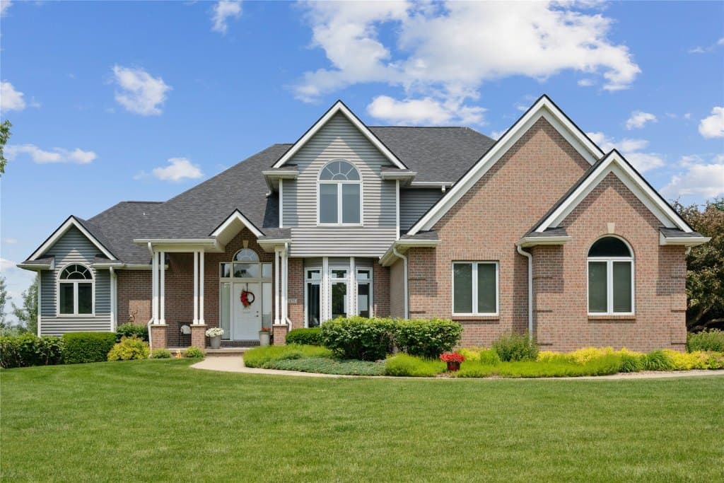 4 bedroom house for sale at 11875 NW Oaktree Dr Grimes 50111 - $925,000