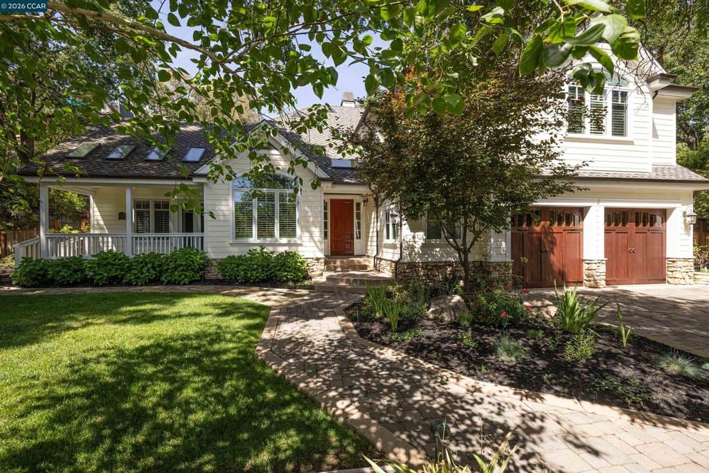 5 bedroom house for sale at 1910 Glenhaven Ave Castle Hill - $3,195,000