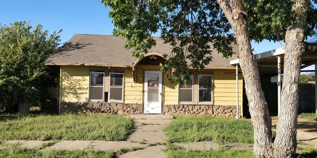 2 bedroom mobile home for sale at 115 E Hallie St Port O'Connor 79235 - $67,549