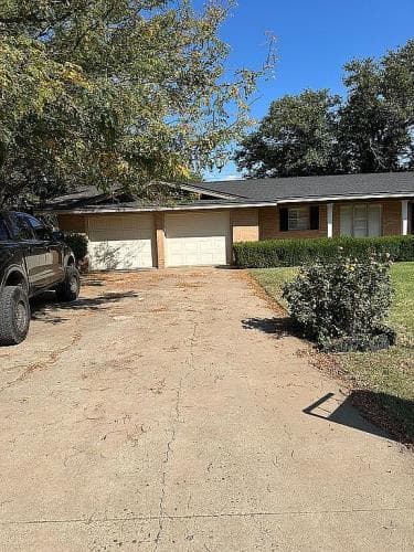 3 bedroom mobile home for sale at 810 Mesquite St Port O'Connor 79235 - $185,000