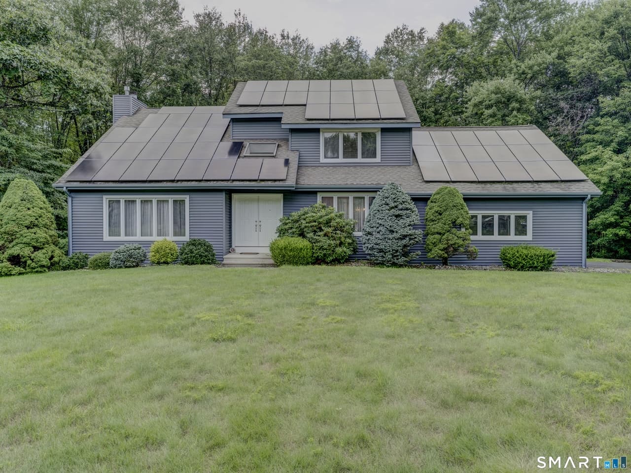 3 bedroom mobile home for sale at 33 Habitat Ln Bridgeport 06002 - $549,900