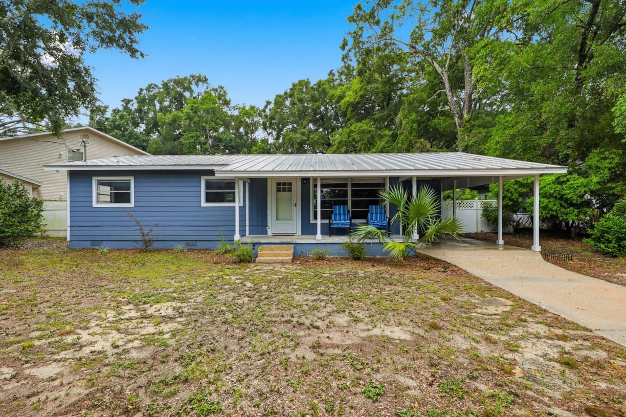 3 bedroom mobile home for sale at 259 Edge Ave Orlando 32580 - $290,000